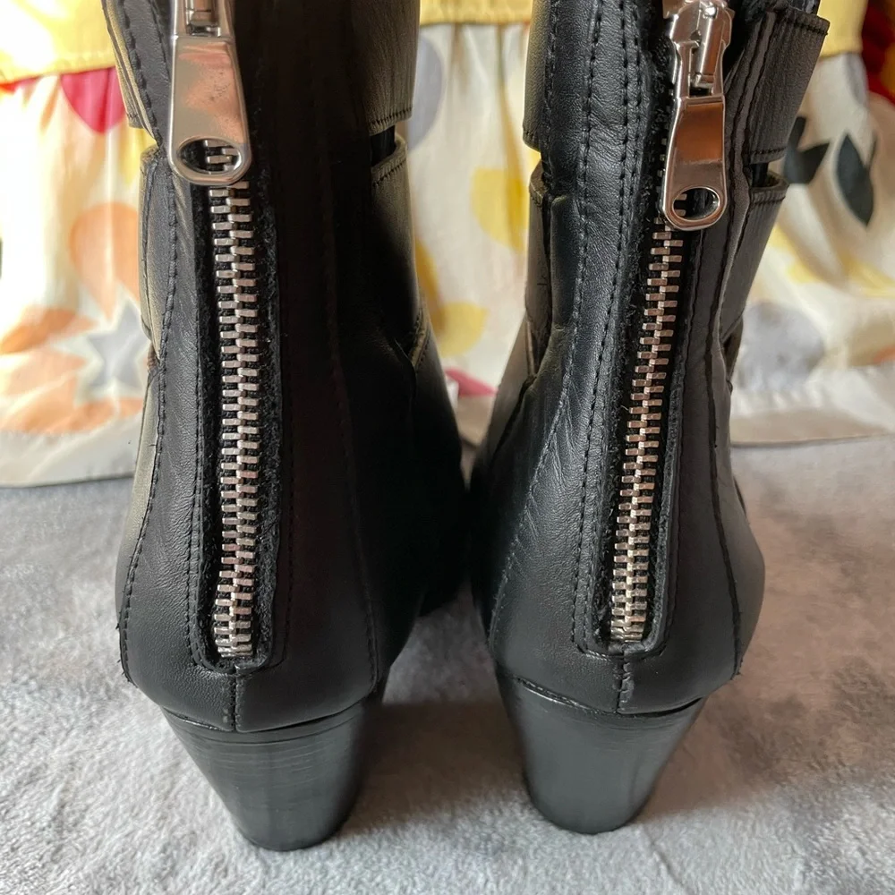 71/2 Free people ,Elegant Black Leather Women's Boots - Picture 8 of 17